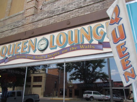 Queen Lounge, Fort Morgan, Colroado