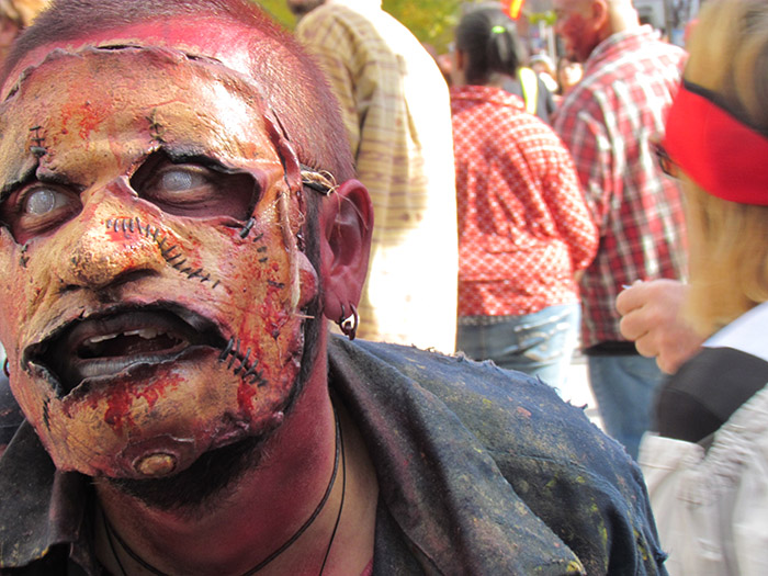 denver-zombie-crawl-2013-n