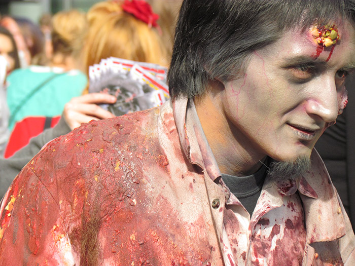 denver-zombie-walk-2013-e